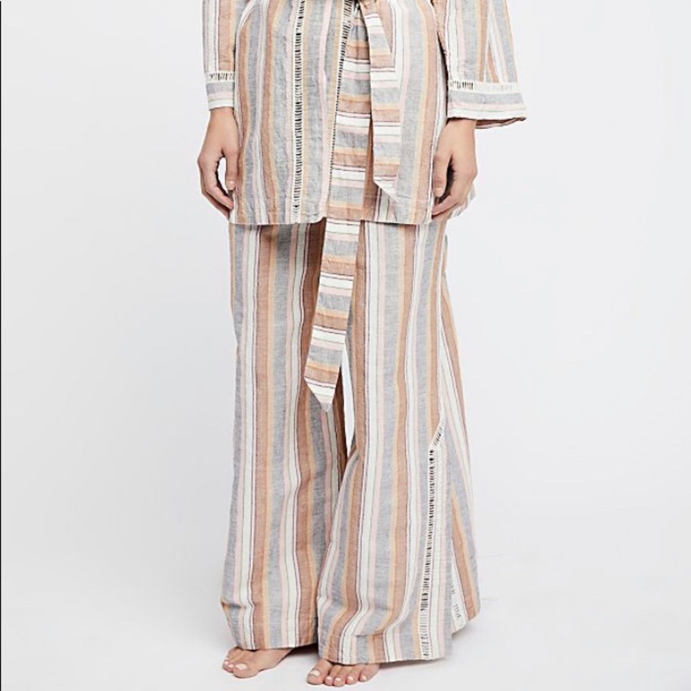 Wide leg pants